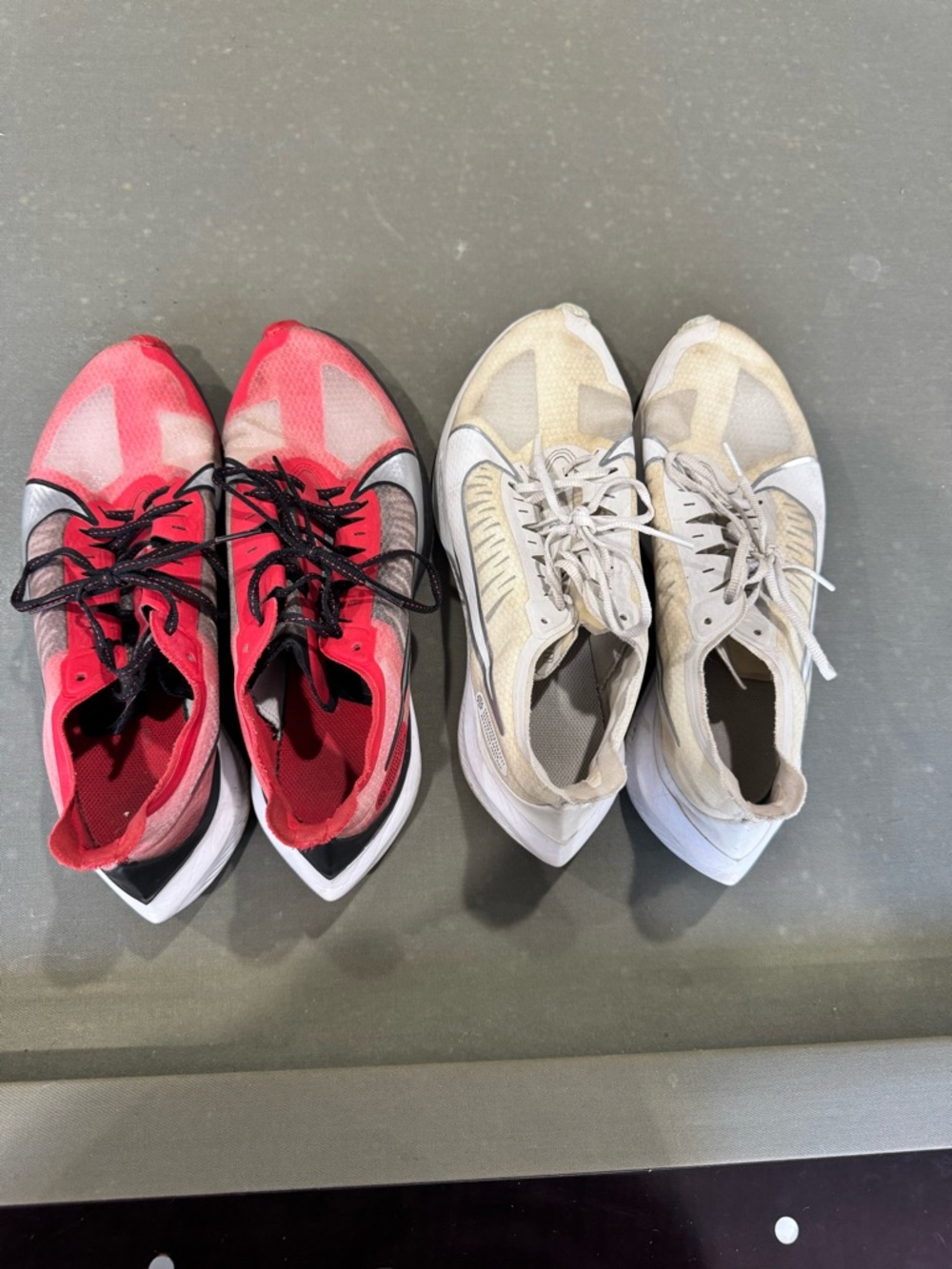 Nike Men's Red and White Athletic Running Shoes